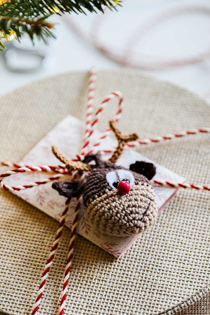 Weihnachtlicher Geschenkanhänger Rentier aus Cotton Quick Mini