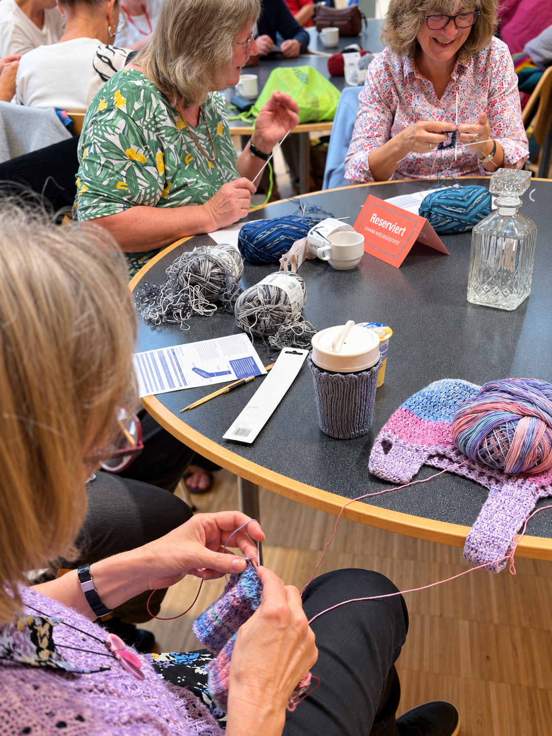 Socken stricken für den guten Zweck – mach mit bis 06.12.2026