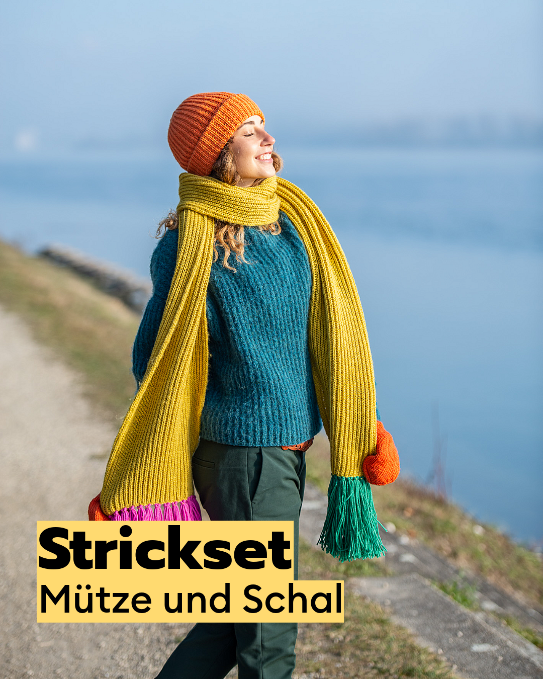 Knitting set: hat and scarf in patent stitch