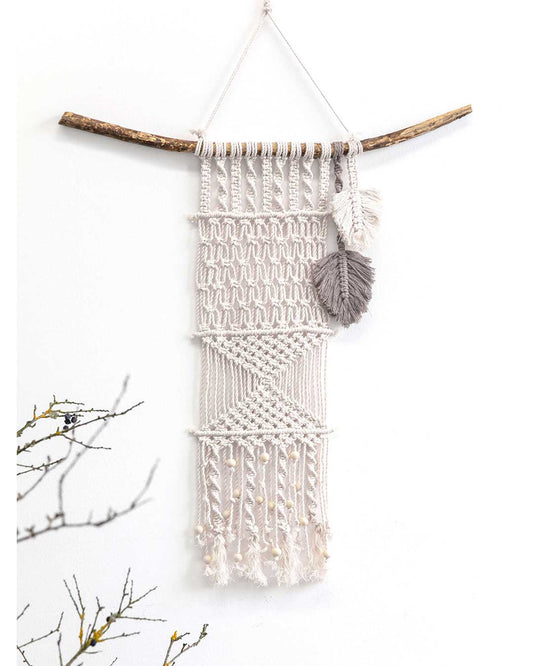 Wandbehang mit Perlen