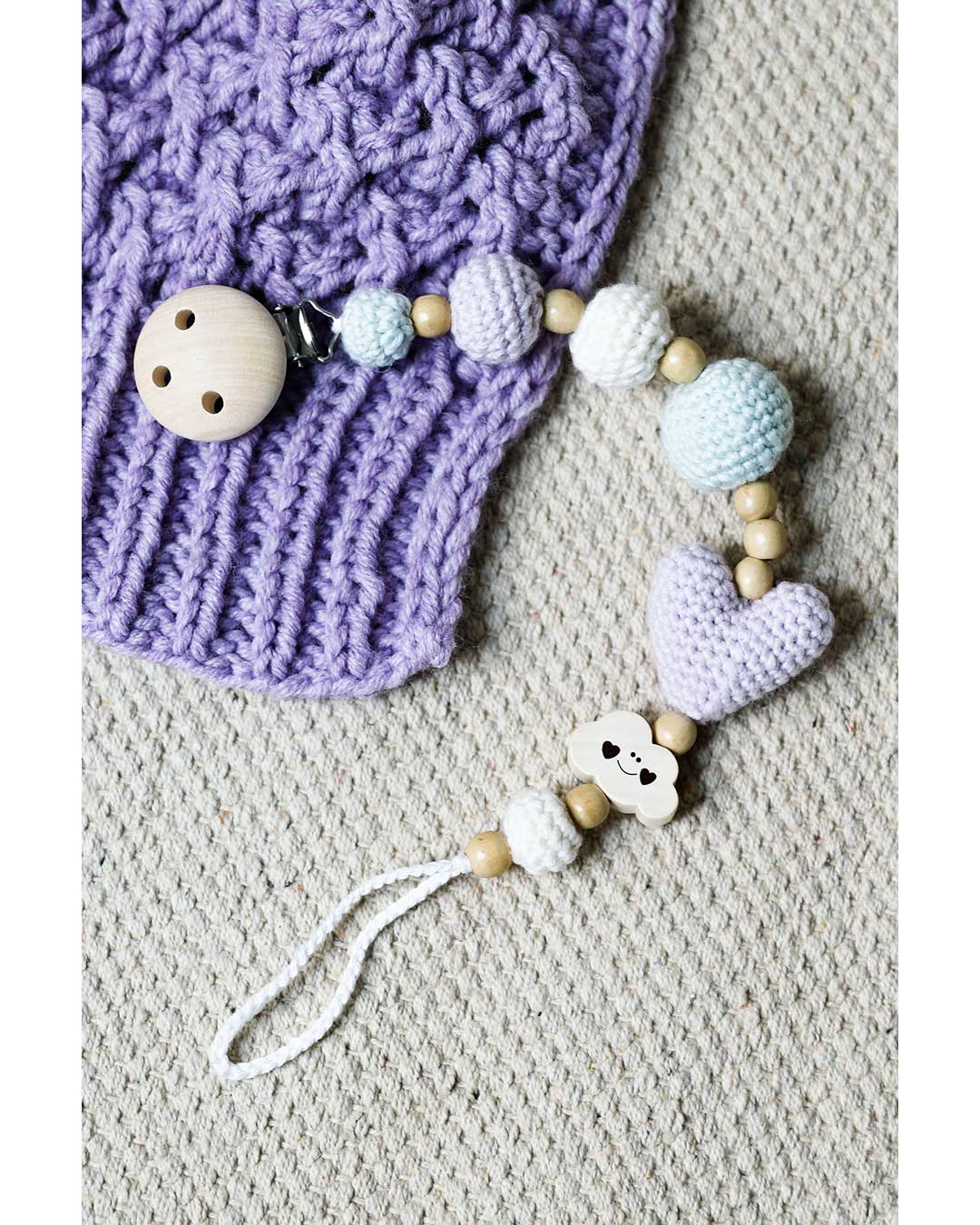 pacifier chain