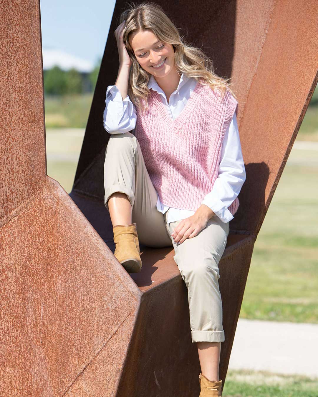 V-neck vest