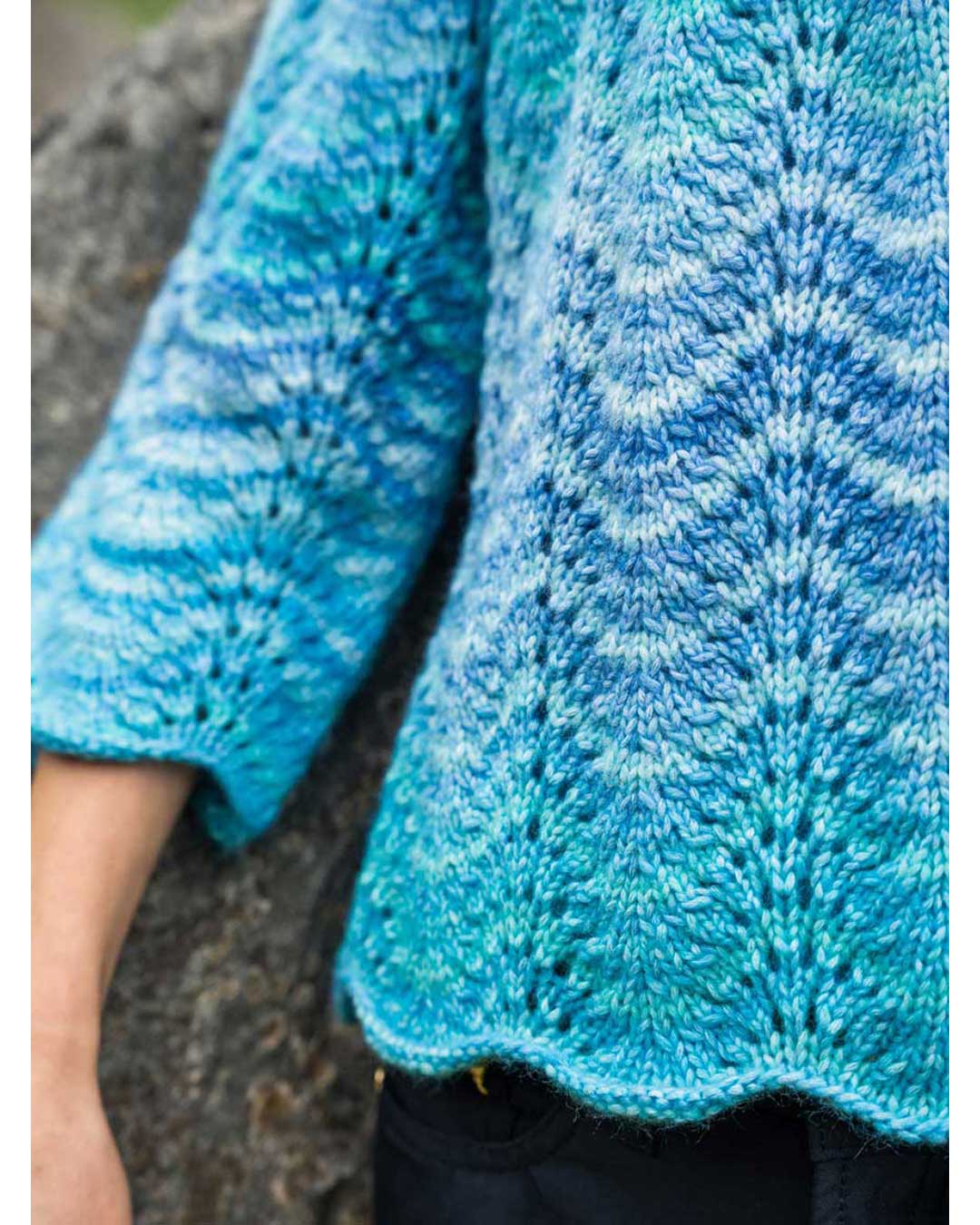 Anleitung Cardigan im Wellenmuster